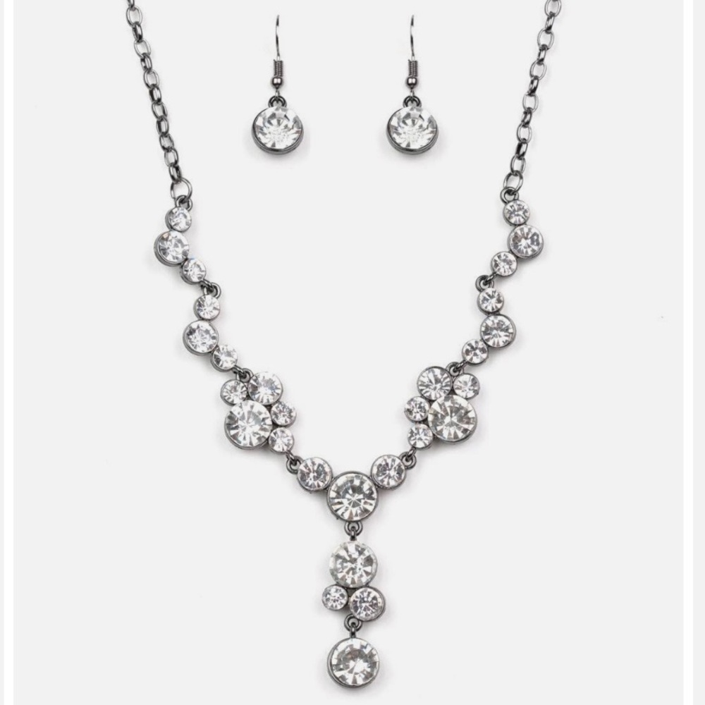 5 Star Starlet Necklace and Earrings